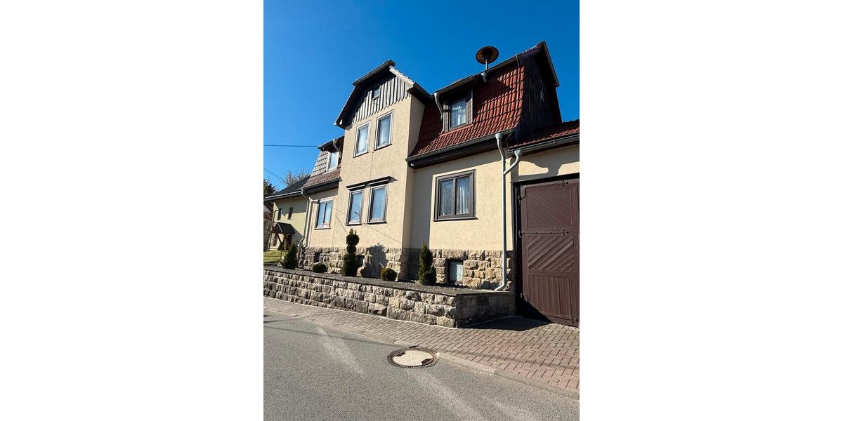 Einfamilienhaus Arnstadt - 8 Zimmer, 134 m&sup2;, 153.000&euro; | Angebot:26402797