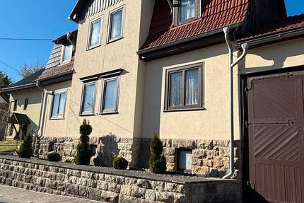 Haus Arnstadt - 8 Zimmer, 134 m&sup2;, 153.000&euro; | Angebot:26402797