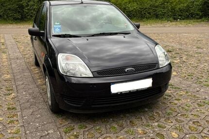 Ford Fiesta 86.000 km 3.000 &euro; Ederheim 86739
