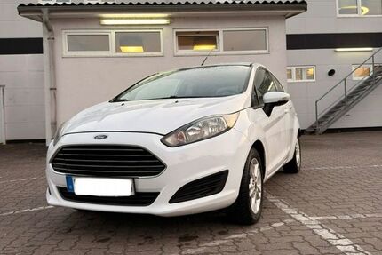 Ford Fiesta 180.000 km 3.250 &euro; Stade 21680