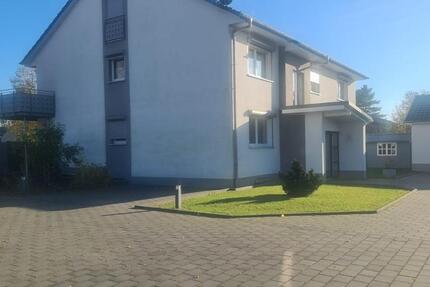 Attraktive 2-Zimmer-Wohnung mit eigenem Garten EG 2 zimmer