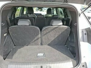 Peugeot 5008 Allure Hybrid 145 E-DSC6-7 Sitze 43.900 km 27.550 &euro; Bad Wünnenberg 33181