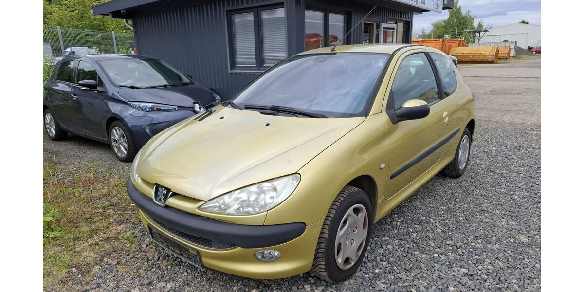 Peugeot 206 141.000 km 1.499 &euro; Buxtehude 21614