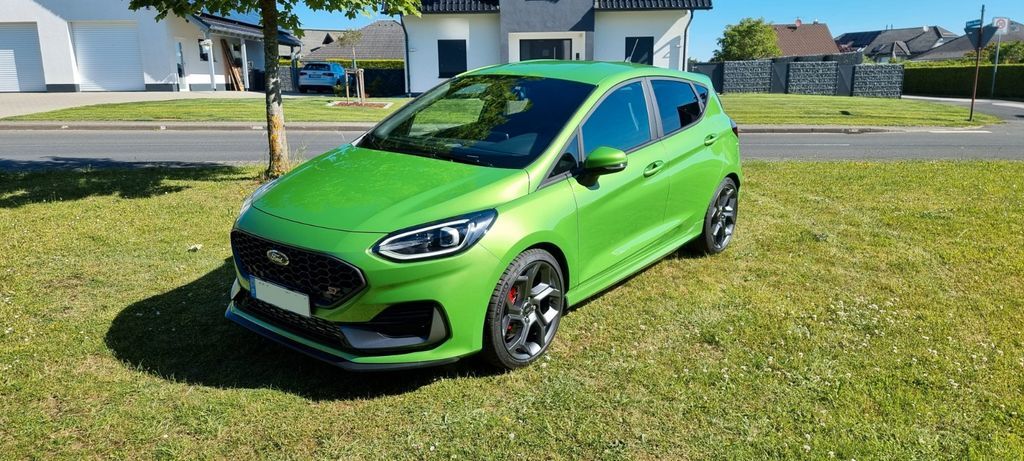 Ford Fiesta 15.300 km 25.400 € Nettersheim 53947