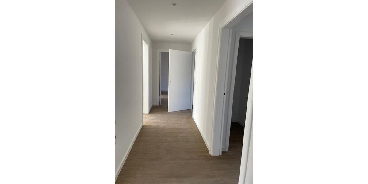 Dachgeschoßwohnung Anklam - 4 Zimmer, 95 m&sup2;, 760&euro; | Angebot:25255851