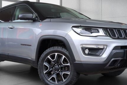Jeep Compass 182.311 km 11.490 &euro; Dresden 01257