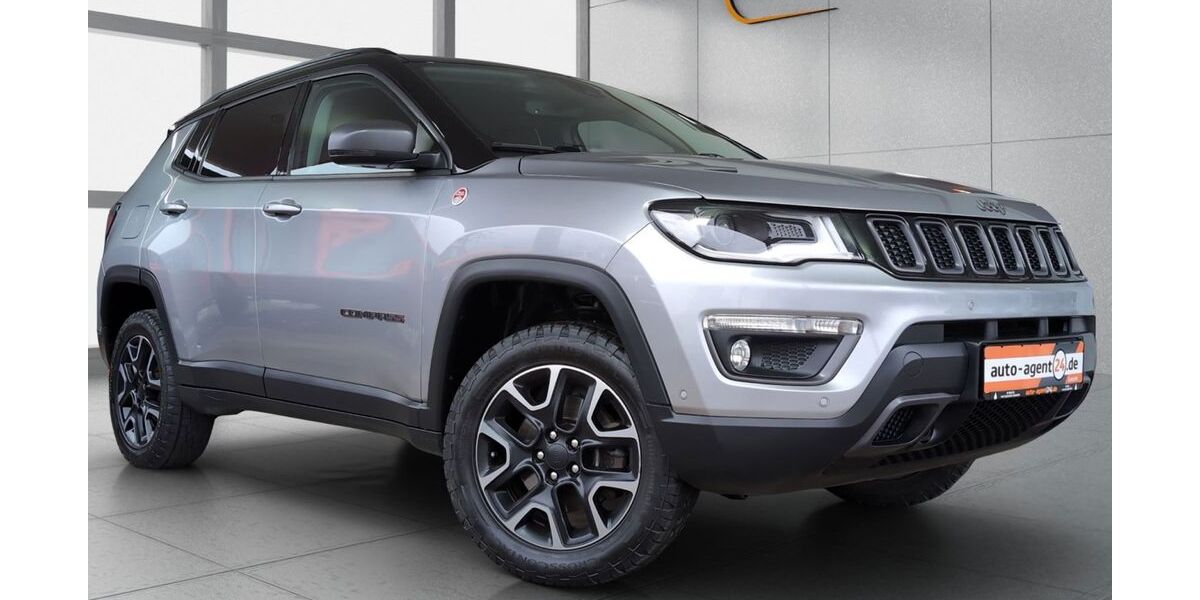 Jeep Compass 182.311 km 11.490 &euro; Dresden 01257