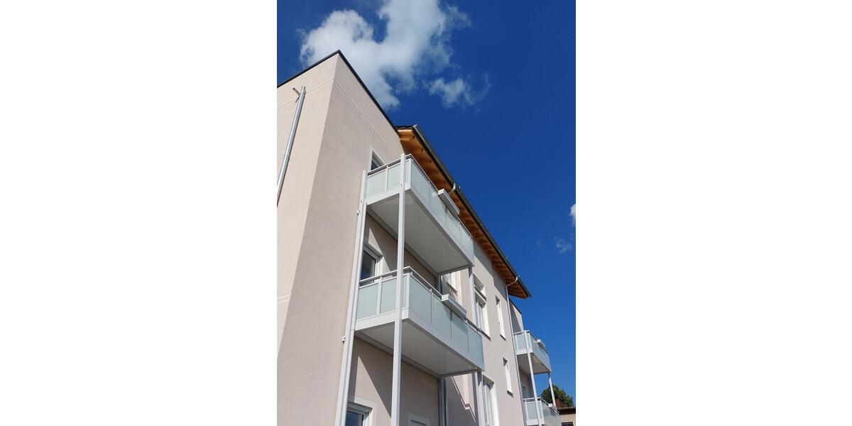 Etagenwohnung Heidenau - 3 Zimmer, 101 m&sup2;, 1.115&euro; | Angebot:26675791
