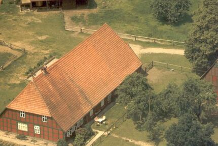 Historischer Niedersachsen- Bauernhof in Fachwerk mit Pferdeboxen u. tollen Eichenbaumbestand 6 zimmer