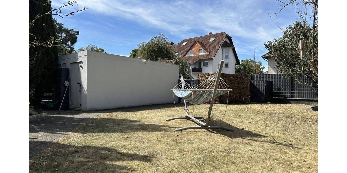 Einziehen und wohlfühlen! - 2 Familienhaus inkl. Garage - gesuchte Wohnlage 6 zimmer