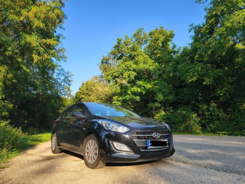 i30
