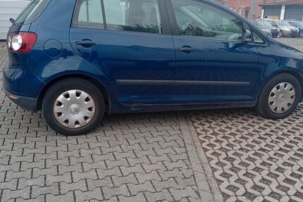 VW Golf 302.000 km 1.399 &euro; Hanau 63452
