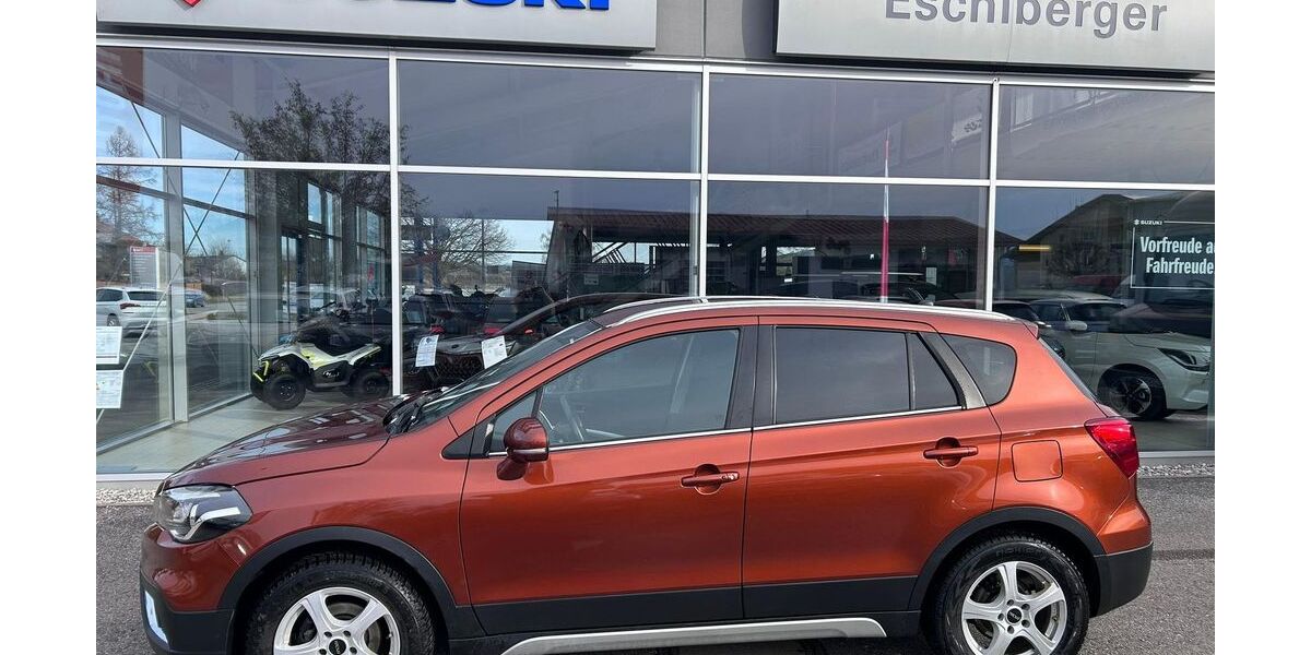 Suzuki (SX4) S-Cross 78.600 km 17.900 &euro; Surheim 83416