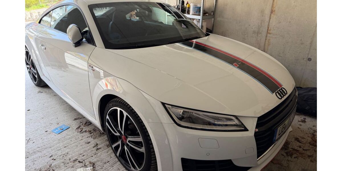 Audi TT 93.000 km 24.300 &euro; Sipplingen 78354