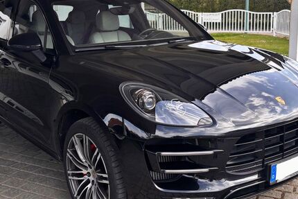 Porsche Macan 169.000 km 33.899 &euro; Elmenhorst 18107