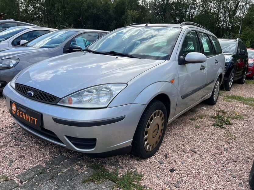 Ford Focus 124.000 km 685 € Schmelz 66839