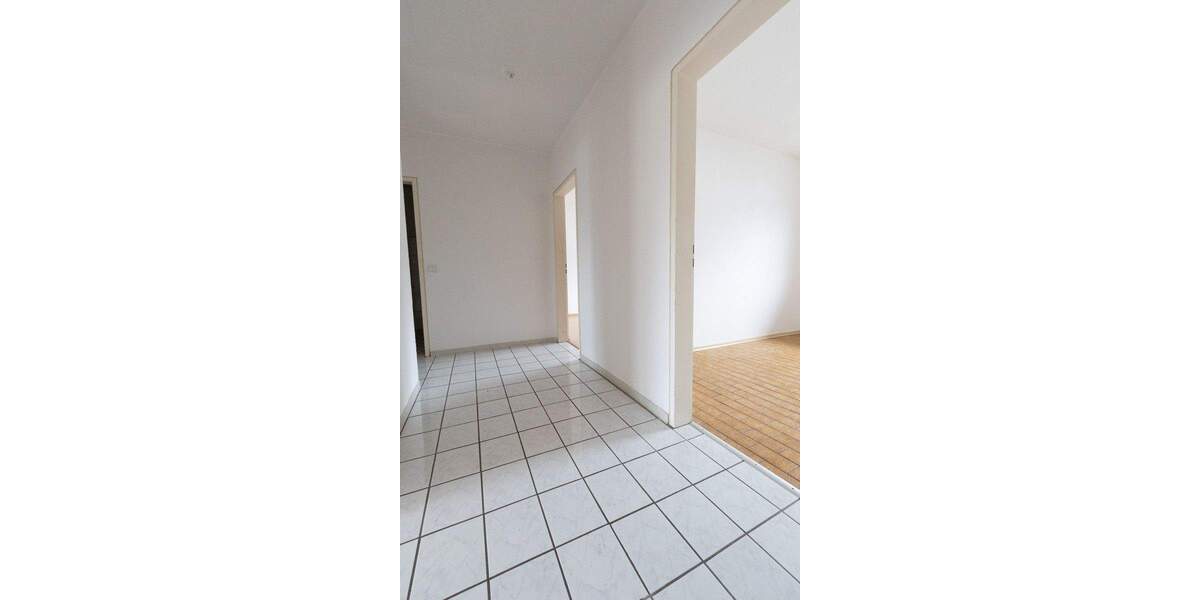 Etagenwohnung Schwetzingen - 3 Zimmer, 70 m&sup2;, 850&euro; | Angebot:24850607
