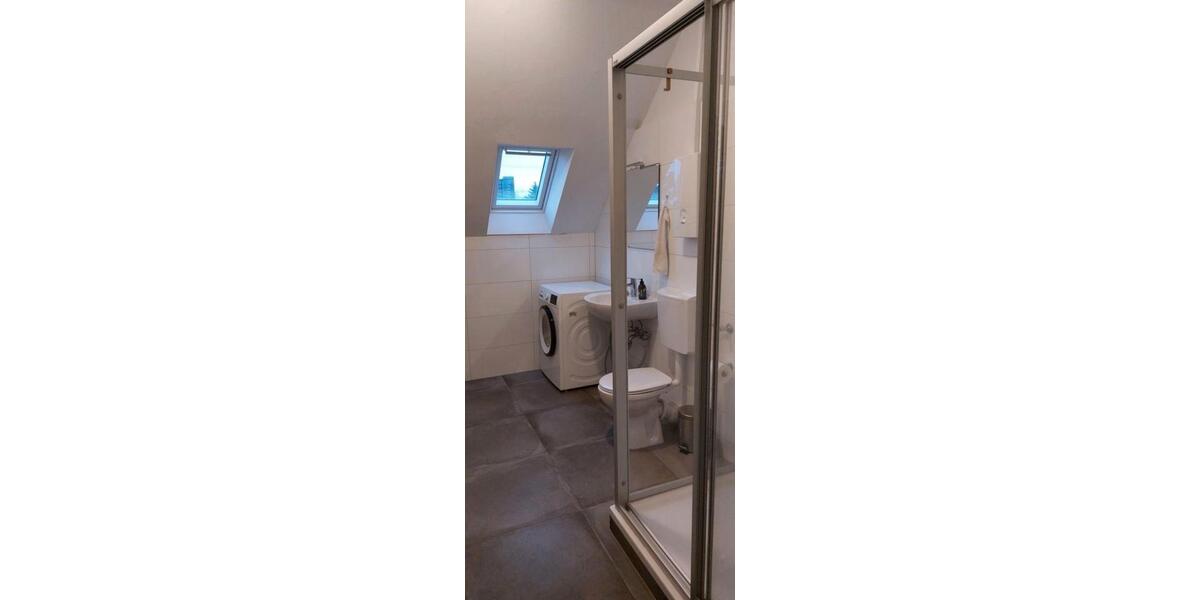 Dachgeschoßwohnung Koblenz Bisholder - 3 Zimmer, 15 m&sup2;, 412&euro; | Angebot:25516752