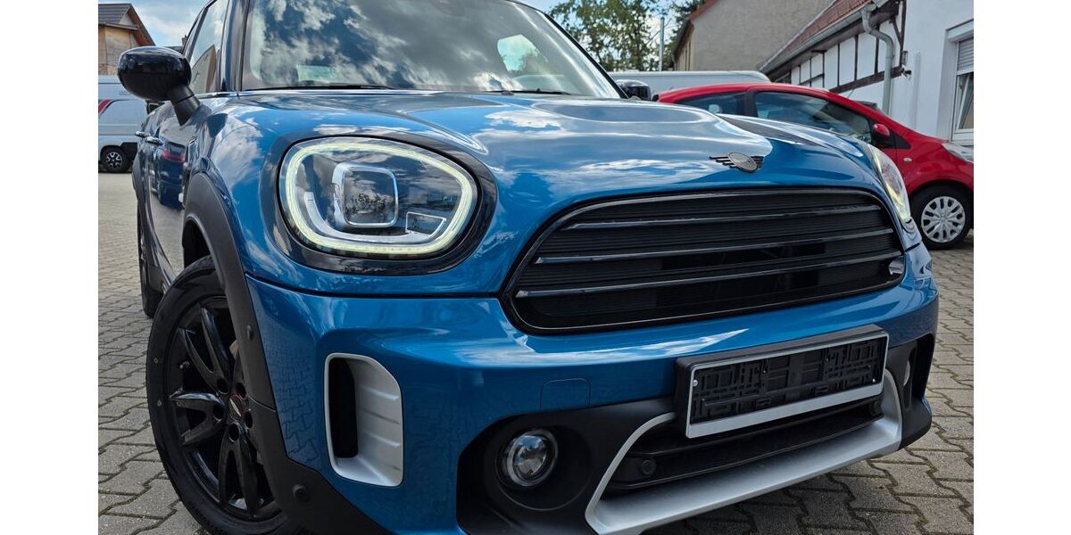 Mini Countryman D (Cooper) 34.100 km 24.999 &euro; Zwenkau 04442