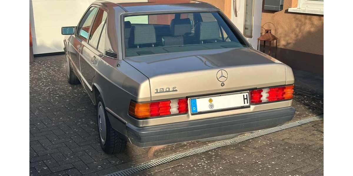 Mercedes-Benz 190 165.000 km 6.900 &euro; Siegen, Universitätsstadt 57078