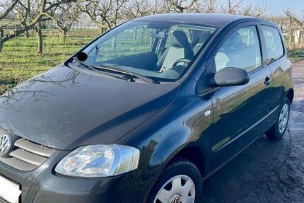 VW Fox 87.500 km 2.750 € Niederkassel 53859