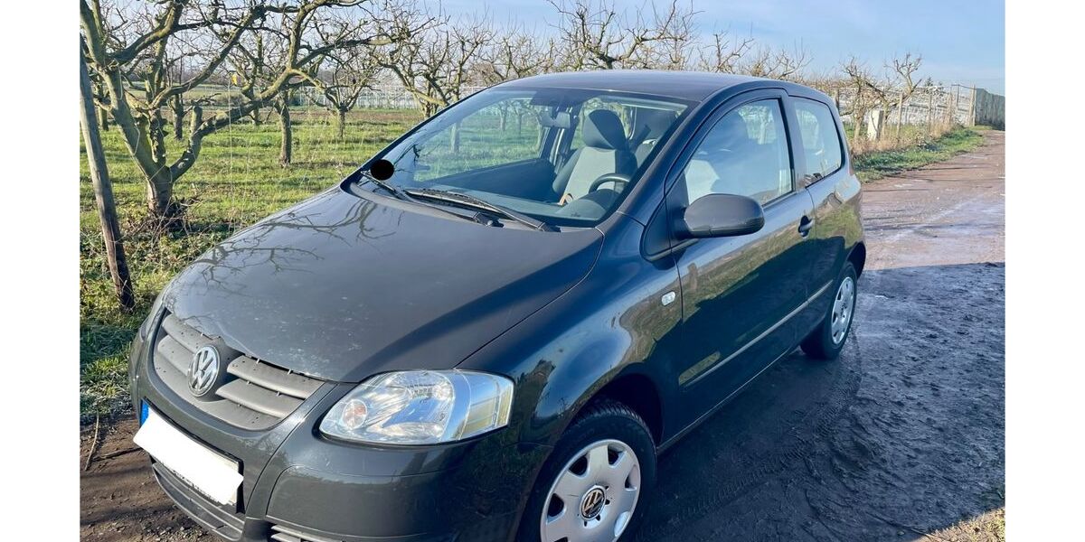 VW Fox 87.500 km 2.750 € Niederkassel 53859