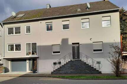 Haus zum Kaufen in Langsur 820.000 € 304 m² 14 zimmer