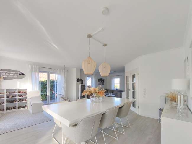 Haus zum Kaufen in Dersau 695.000 € 161 m²