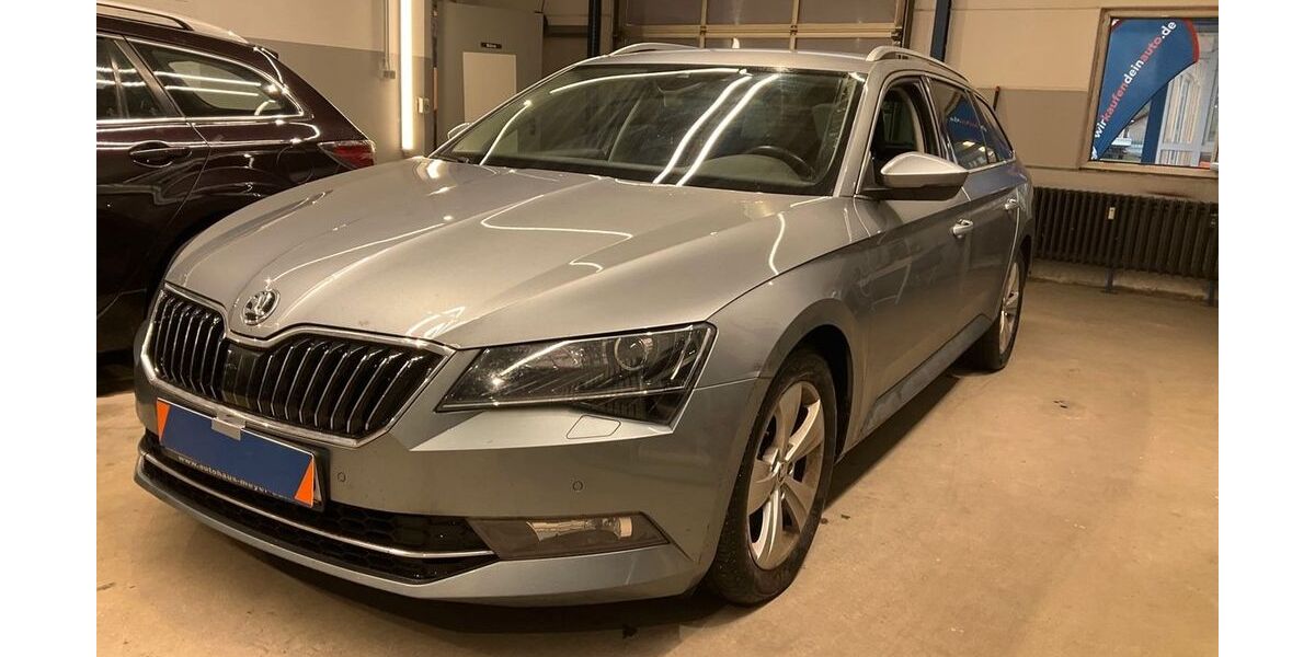 Skoda Superb 53.404 km 23.990 &euro; Taucha 04425