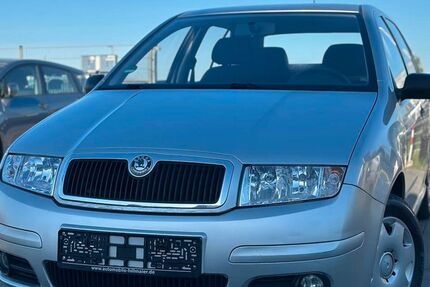 Skoda Fabia 97.000 km 2.499 &euro; Dietzenbach 63128