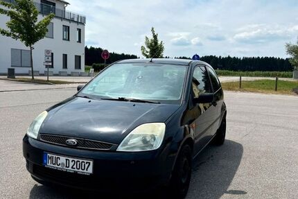 Ford Fiesta 182.200 km 1.400 € München 81543
