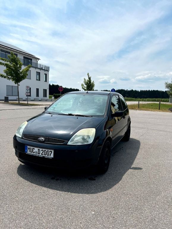 Ford Fiesta 182.200 km 1.400 € München 81543