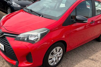 Toyota Yaris 152.200 km 5.990 &euro; Rhauderfehn 26817