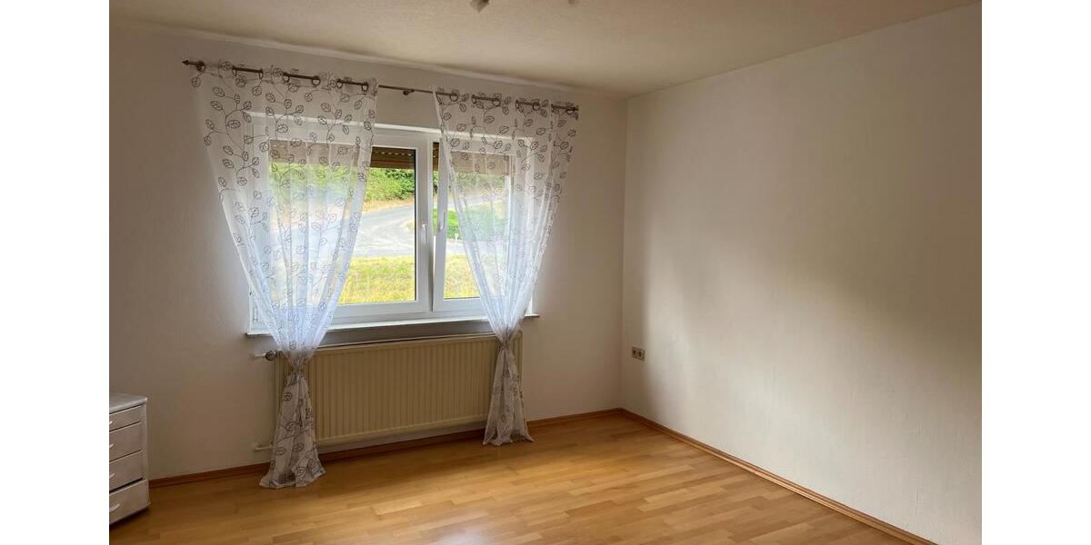 Erdgeschoßwohnung Heringen (Werra) - 6 Zimmer, 123 m&sup2;, 1.200&euro; | Angebot:25320565