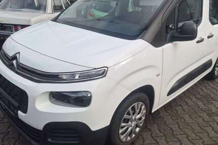 Citroen Berlingo 128.300 km 11.899 &euro; Elz 65604
