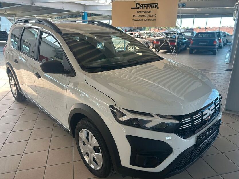 Dacia Jogger 2.760 km 19.490 € Batzhausen 92358