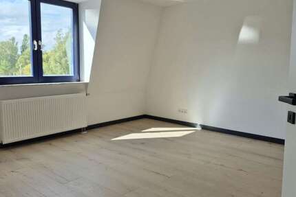 Wohnung zum Mieten in Zwickau 380 € 55.98 m²