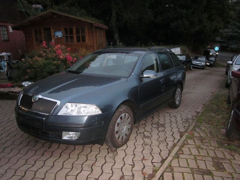 Skoda Octavia 191.000 km 2.680 € Rinteln 31737