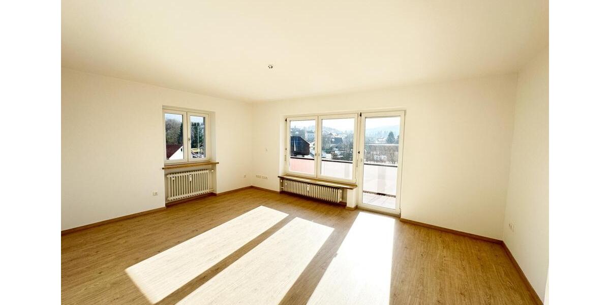 Etagenwohnung Waldmünchen - 4 Zimmer, 93 m&sup2;, 625&euro; | Angebot:26665961