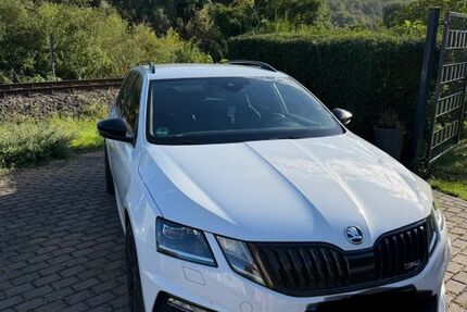 Skoda Octavia 130.000 km 19.500 &euro; Nebra OT Kleinwangen 06642