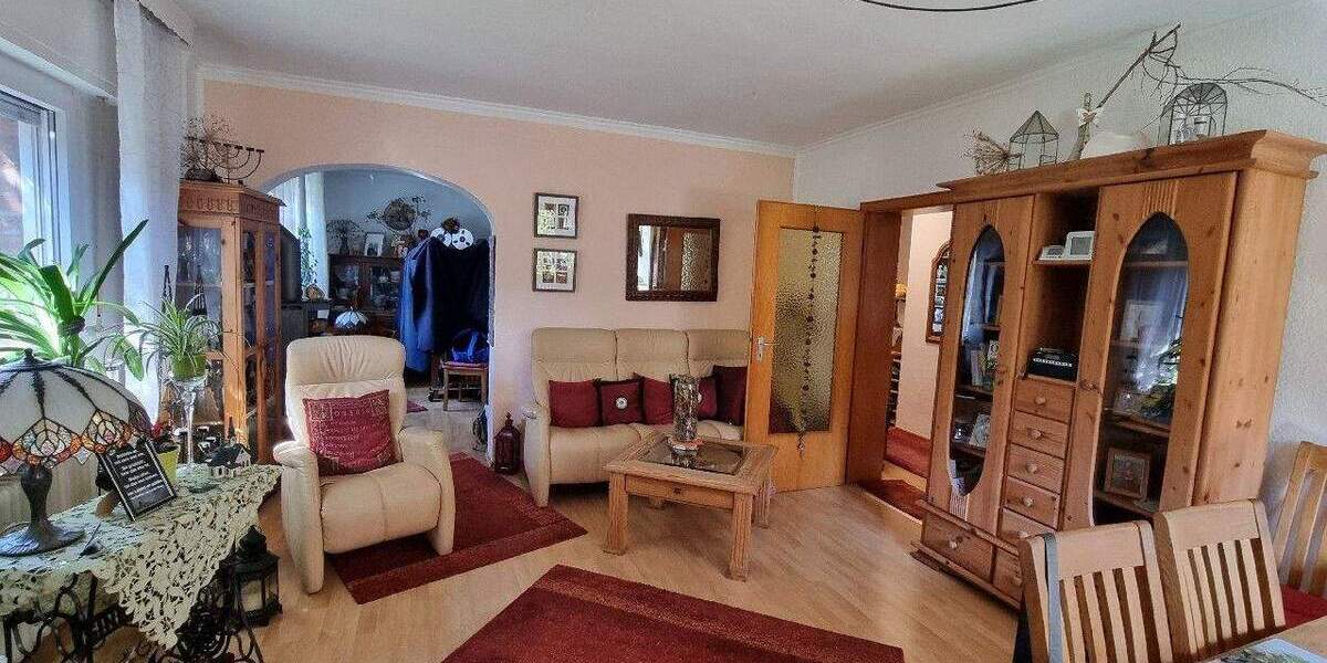 Mehrfamilienhaus, Wohnhaus Solingen Solingen-Mitte - 7 Zimmer, 185 m&sup2;, 349.000&euro; | Angebot:24989333