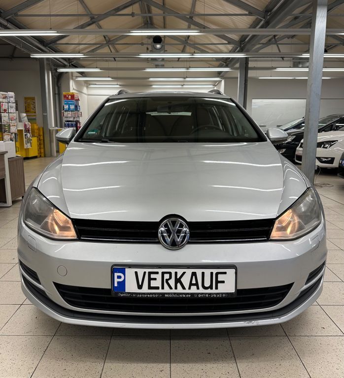 VW Golf 292.000 km 4.900 € Künzell 36093