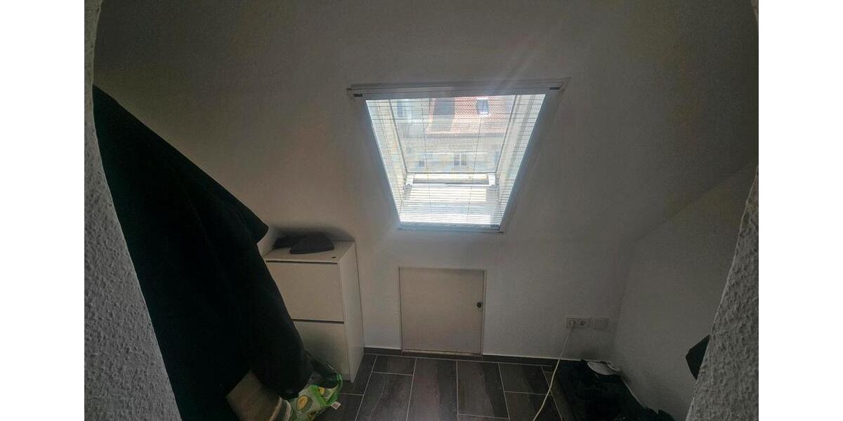 Dachgeschoßwohnung Gundelfingen an der Donau - 3 Zimmer, 90 m&sup2;, 950&euro; | Angebot:26698867