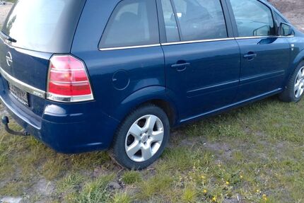 Opel Zafira 200.218 km 1.500 &euro; Raa-besenbek 25335