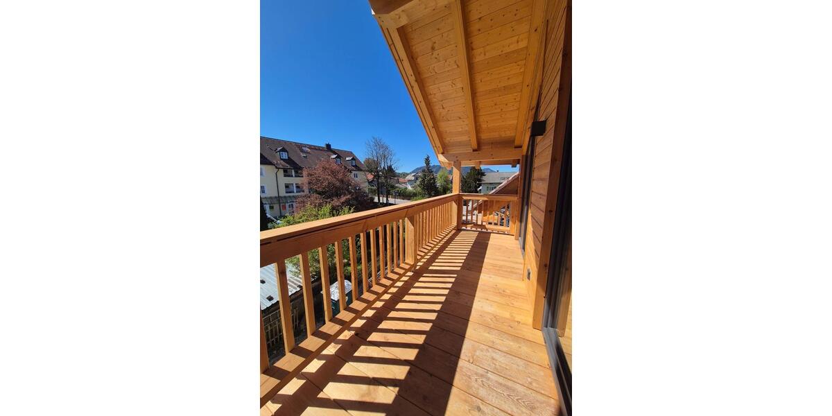 Dachgeschoßwohnung Bad Tölz - 4 Zimmer, 138 m&sup2;, 2.200&euro; | Angebot:26315210