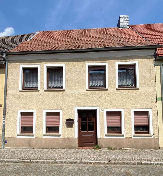 Haus zum Kaufen in Gardelegen 120.000 € 160 m²