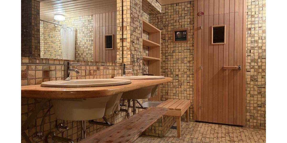 Einfamilienhaus Uttenreuth - 8 Zimmer, 270 m&sup2;, 3.000&euro; | Angebot:24450110