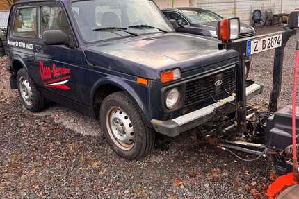 Lada Niva 41.080 km 4.490 &euro; Chemnitz 09116