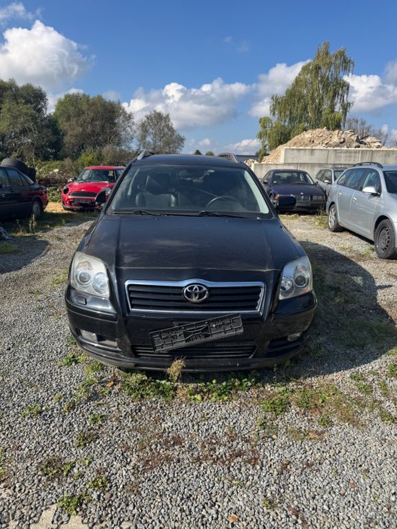 Toyota Avensis 194.000 km 1.350 € Ergoldsbach 84061