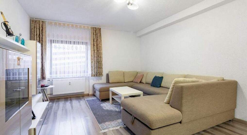 Familienfreundliche 6-Zimmer-Wohnung mit Balkon in Wiesbaden Medenbach 6 zimmer